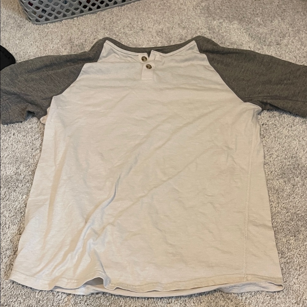 Urban Pipeline Gray and Cream Raglan Tee
